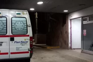 Apuñaló al presunto abusador de su hijo y el herido permanece en terapia intensiva Apuñaló al presunto abusador de su hijo y el herido permanece en terapia intensiva