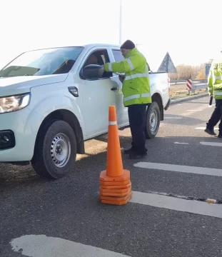 Intensificaron controles preventivos en uno de los accesos a la ciudad de Río Gallegos Intensificaron controles preventivos en uno de los accesos a la ciudad de Río Gallegos
