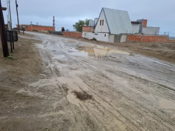 Temporal en Caleta Olivia: más de 12 horas sin energía y complicaciones en distintos sectores Temporal en Caleta Olivia: más de 12 horas sin energía y complicaciones en distintos sectores