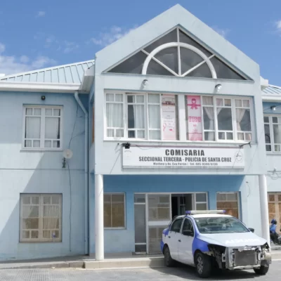 Santa Cruz: Quiso pasarle droga a un preso y deberá pagar una multa y terminar sus estudios Santa Cruz: Quiso pasarle droga a un preso y deberá pagar una multa y terminar sus estudios