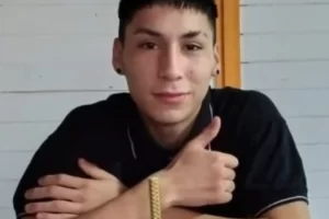 Buscan a un adolescente de 17 años que desapareció en Caleta Olivia