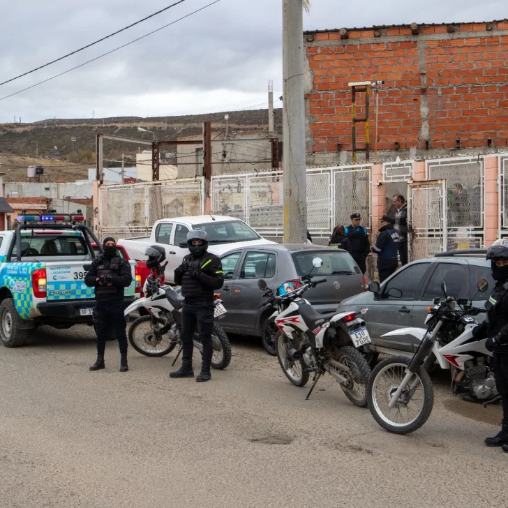 Comodoro Rivadavia: inspeccionaron talleres y desarmaderos y detectaron locales sin habilitación comercial Comodoro Rivadavia: inspeccionaron talleres y desarmaderos y detectaron locales sin habilitación comercial