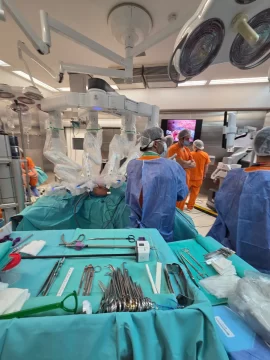 Argentina realizó el primer trasplante renal robótico con donante vivo de Latinoamérica Argentina realizó el primer trasplante renal robótico con donante vivo de Latinoamérica