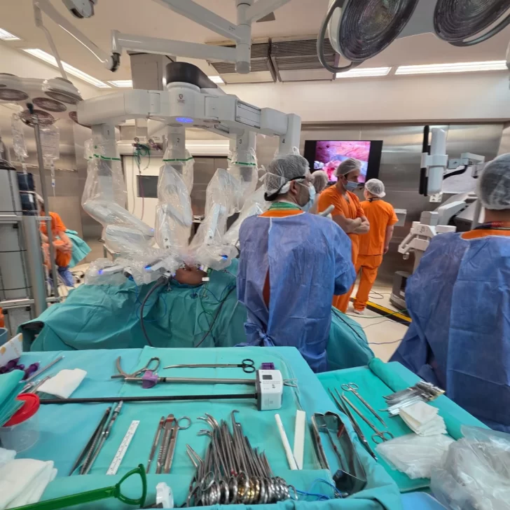 Argentina realizó el primer trasplante renal robótico con donante vivo de Latinoamérica Argentina realizó el primer trasplante renal robótico con donante vivo de Latinoamérica