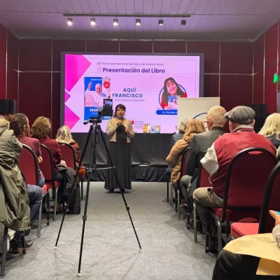 Graciela Almada presentó su libro “Aquí Francisco”: “Fue muy importante para mí”