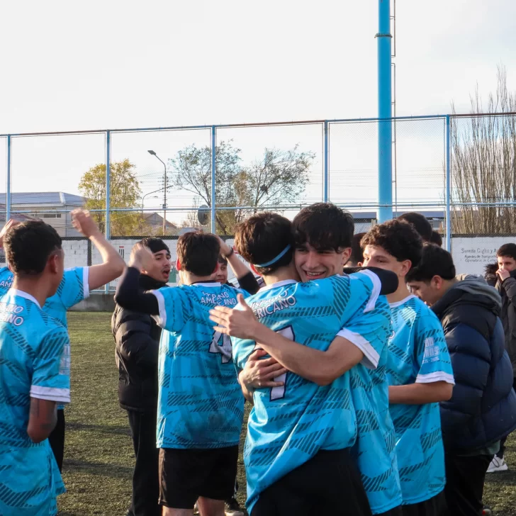 Hispano Americano venció a Boxing Club y se consagró campeón invicto en Cuarta División Hispano Americano venció a Boxing Club y se consagró campeón invicto en Cuarta División