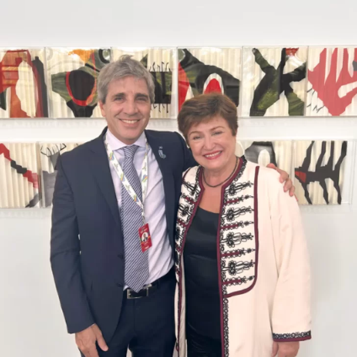 El FMI aprobó la revisión del acuerdo y liberó US$1.000 millones para Argentina El FMI aprobó la revisión del acuerdo y liberó US$1.000 millones para Argentina