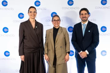 Todos por la educación en el cóctel de la Asociación Conciencia: “La escuela es el único piso garantizado de equidad” Todos por la educación en el cóctel de la Asociación Conciencia: “La escuela es el único piso garantizado de equidad”