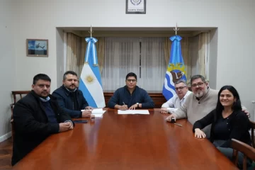 Provincia invertirá $4.440 millones en un polideportivo para Caleta Olivia Provincia invertirá $4.440 millones en un polideportivo para Caleta Olivia