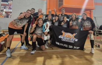 Ce.De.Fys y la Escuela Municipal de Puerto Santa Cruz se consagraron campeones del 2° Gran Prix Provincial de Newcom Ce.De.Fys y la Escuela Municipal de Puerto Santa Cruz se consagraron campeones del 2° Gran Prix Provincial de Newcom