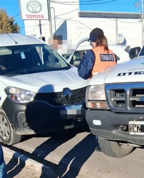 Atraparon a un comerciante acusado de vender cigarrillos de manera ilegal en la zona norte de Santa Cruz Atraparon a un comerciante acusado de vender cigarrillos de manera ilegal en la zona norte de Santa Cruz