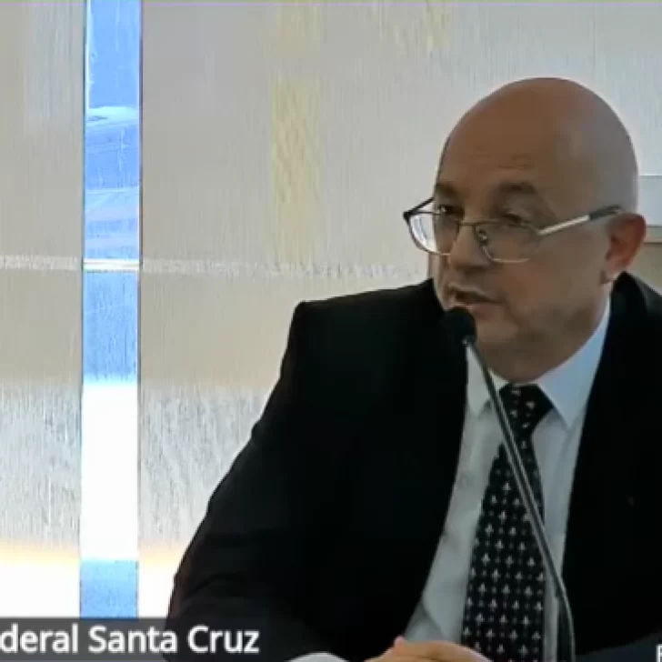 “Con esa limitación de 100 metros no iniciamos ni una guerra”: durísima declaración en el juicio por el ARA San Juan “Con esa limitación de 100 metros no iniciamos ni una guerra”: durísima declaración en el juicio por el ARA San Juan