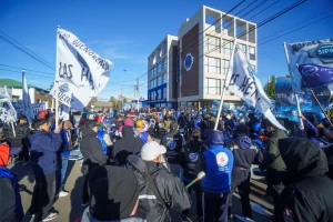 Con amplia participación de trabajadores, el Sindicato del Petróleo inauguró su sede propia en Río Gallegos
