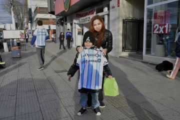 La Opinión Austral salió a las calles con una nueva trivia y pocos lograron responder todo La Opinión Austral salió a las calles con una nueva trivia y pocos lograron responder todo