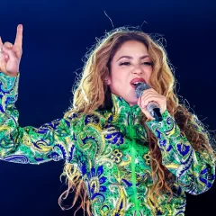Shakira, la primera latina en hacer historia en Copacabana con dos millones de personas