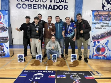 El Club Bajo Cero dejó su huella en el Torneo Patagónico de Tenis de Mesa El Club Bajo Cero dejó su huella en el Torneo Patagónico de Tenis de Mesa