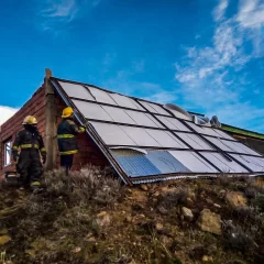 Bomberos aseguraron viviendas afectadas por el viento y un principio de incendio en El Calafate