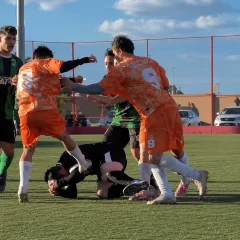 Dura sanción en camino tras la agresión de un jugador al árbitro en El Calafate: el fallo se conocería la próxima semana