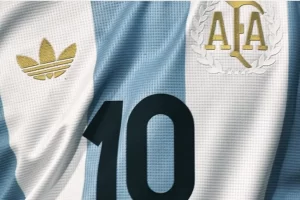 “Pasión y Gloria”: la muestra de fútbol argentino que llega al Centro Cultural Santa Cruz “Pasión y Gloria”: la muestra de fútbol argentino que llega al Centro Cultural Santa Cruz