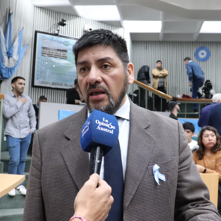 Carlos Godoy sobre la Ley de Financiamiento: “Pedimos trabajar sobre la Usina 240, faltó debate para consensuar” Carlos Godoy sobre la Ley de Financiamiento: “Pedimos trabajar sobre la Usina 240, faltó debate para consensuar”