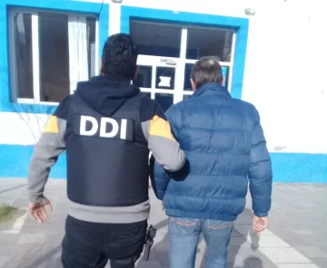 Detuvieron en Puerto San Julián a un hombre buscado por la Justicia Federal en una causa por drogas Detuvieron en Puerto San Julián a un hombre buscado por la Justicia Federal en una causa por drogas