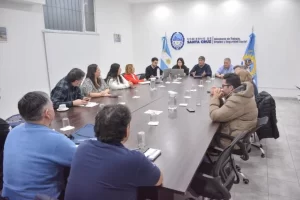 El Gobierno convocó a ADOSAC a una nueva paritaria salarial