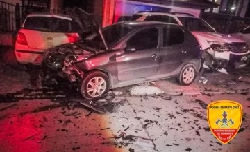 Choque múltiple en El Calafate: tres vehículos involucrados y operativo de Bomberos Choque múltiple en El Calafate: tres vehículos involucrados y operativo de Bomberos