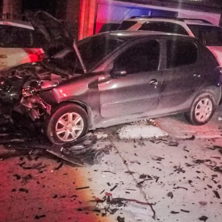 Choque múltiple en El Calafate: tres vehículos involucrados y operativo de Bomberos Choque múltiple en El Calafate: tres vehículos involucrados y operativo de Bomberos