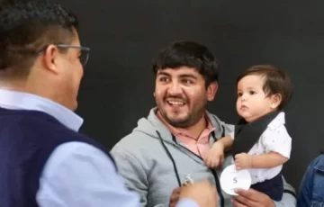 Claudio Vidal saludó a los papás en su día: “Agradecerles por todo lo que hacen” Claudio Vidal saludó a los papás en su día: “Agradecerles por todo lo que hacen”