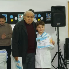 “Me siento muy feliz”: Alfredo Tarcaya le tomó la promesa de lealtad a la bandera a su bisnieto Gael Casal