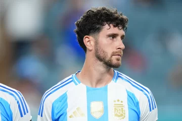 Marcos Senesi irá al Mundial 2026 en reemplazo de Leo Balerdi Marcos Senesi irá al Mundial 2026 en reemplazo de Leo Balerdi