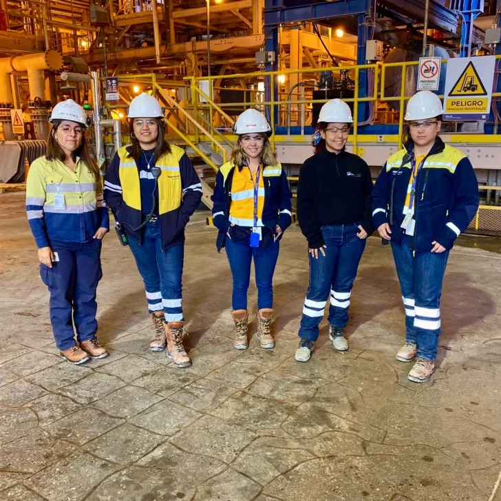 Mujeres en la minería: Santa Cruz lidera el cambio de paradigma en el sector Mujeres en la minería: Santa Cruz lidera el cambio de paradigma en el sector