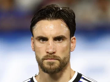 Nicolás Tagliafico tiene una molestia y encendió las alarmas en la Selección Argentina a 5 días del debut en el Mundial 2026 Nicolás Tagliafico tiene una molestia y encendió las alarmas en la Selección Argentina a 5 días del debut en el Mundial 2026
