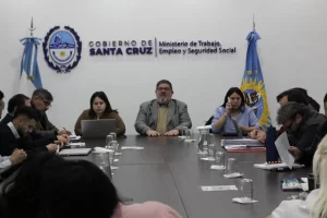 Paritaria Central: aprobaron un aumento salarial del 17,8% y reabrirán la negociación en octubre