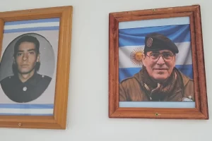 Memoria y legado: Escuela Primaria N°78 realizó homenaje al veterano de guerra de Malvinas Fernando Alturria Memoria y legado: Escuela Primaria N°78 realizó homenaje al veterano de guerra de Malvinas Fernando Alturria