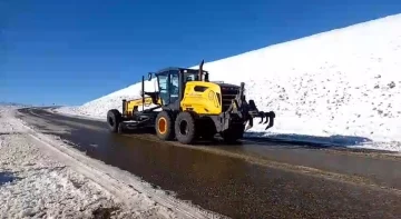 Lluvias, nevadas y hielo en rutas: emiten una advertencia para gran parte de Santa Cruz Lluvias, nevadas y hielo en rutas: emiten una advertencia para gran parte de Santa Cruz