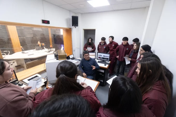 VISITA-IPEI-A-LA-OPINION-AUSTRAL-2-728x485
