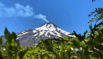 El volcán Villarrica aumentó su actividad y activó alarmas en Chile: ¿Qué riesgos corre la Patagonia Argentina? El volcán Villarrica aumentó su actividad y activó alarmas en Chile: ¿Qué riesgos corre la Patagonia Argentina?
