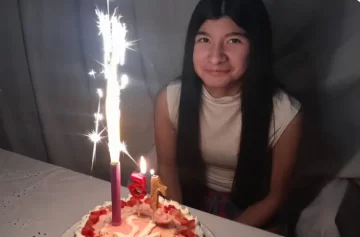 Buscan a una adolescente de 15 años desaparecida en Colonia Caroya: despliegan un megaoperativo policial Buscan a una adolescente de 15 años desaparecida en Colonia Caroya: despliegan un megaoperativo policial