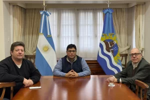 Claudio Vidal firmó el decreto que restituye a Eduardo Sosa como Procurador General