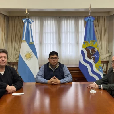 Claudio Vidal firmó el decreto que restituye a Eduardo Sosa como Procurador General