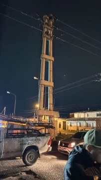 Corte de luz en varios barrios de Río Gallegos: qué pasó y cuándo vuelve el servicio eléctrico Corte de luz en varios barrios de Río Gallegos: qué pasó y cuándo vuelve el servicio eléctrico
