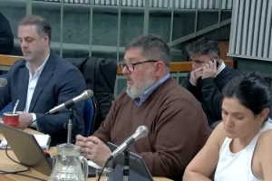 Verbes y funcionarios del gabinete exponen en la Legislatura por el crédito de hasta USD 600 millones Verbes y funcionarios del gabinete exponen en la Legislatura por el crédito de hasta USD 600 millones
