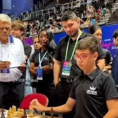 Faustino Oro volvió a hacer historia: derrotó a un súper Gran Maestro y sorprendió al mundo del ajedrez