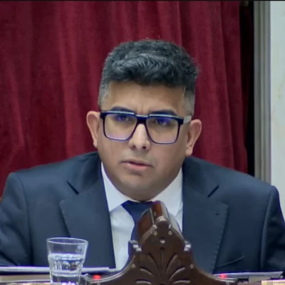 Jairo Guzmán acusó al gobierno de Santa Cruz de perseguir a las empresas que deben invertir