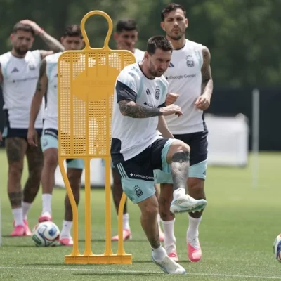 Scaloni definió los once de Argentina para el debut frente a Argelia