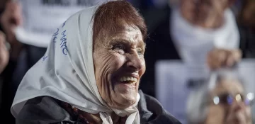 Falleció Taty Almeida, histórica referente de Madres de Plaza de Mayo Falleció Taty Almeida, histórica referente de Madres de Plaza de Mayo