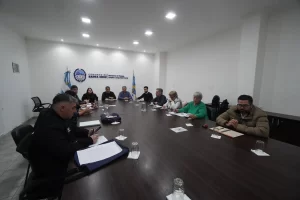 El Gobierno de Santa Cruz ofreció el 16,8% de aumento a los docentes pero dijo que trabajará para “fortalecer” la propuesta