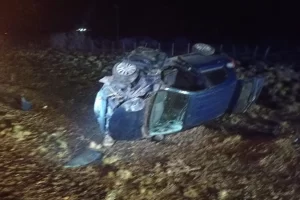 Impactante vuelco en la Ruta Provincial 43 en el tramo Las Heras – Koluel Kaike: una pareja fue derivada al hospital Impactante vuelco en la Ruta Provincial 43 en el tramo Las Heras – Koluel Kaike: una pareja fue derivada al hospital