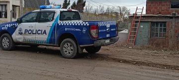 Ataque a tiros en Puerto Deseado: investigan una balacera contra una vivienda tras una presunta pelea en un local nocturno Ataque a tiros en Puerto Deseado: investigan una balacera contra una vivienda tras una presunta pelea en un local nocturno